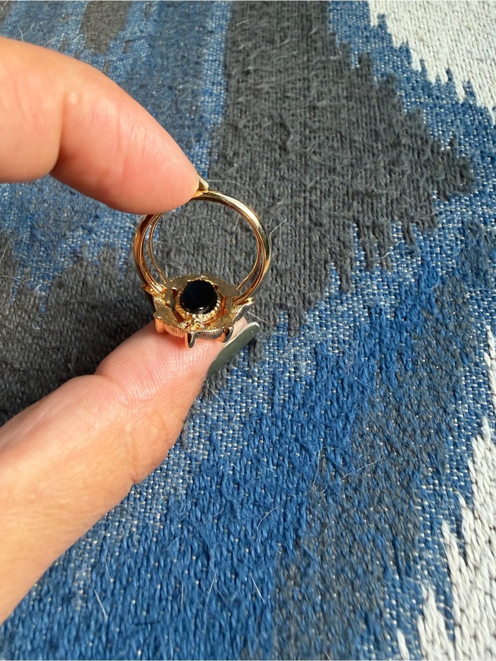 1975 Lights and shadows Avon Gold-Tone Ring with reversible stone - Picture 4 of 6